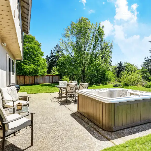 hot tub for backyard