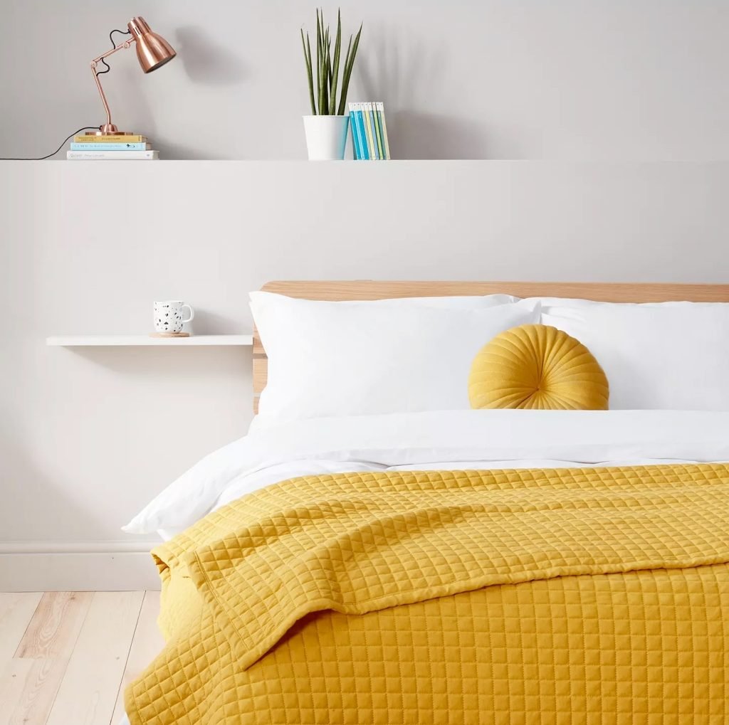 yellow-bedding-home-decor-trends-for-2021-1039978