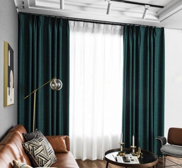 Green curtains- best living room colour schemes