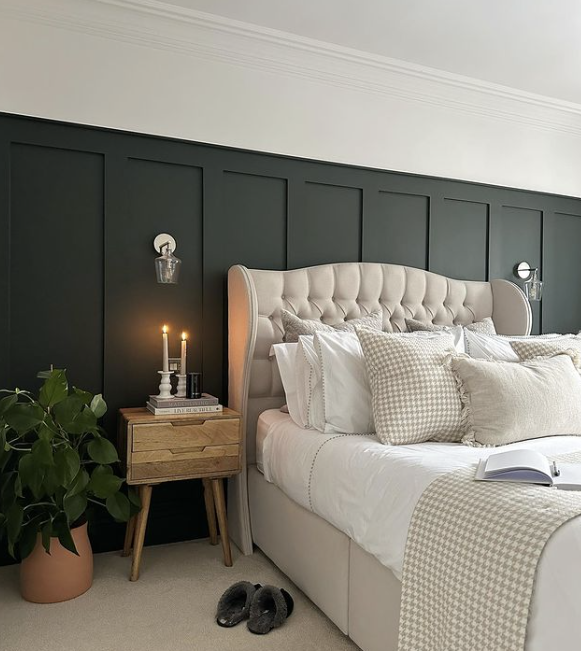 dark-green-bedroom-panelling-idea