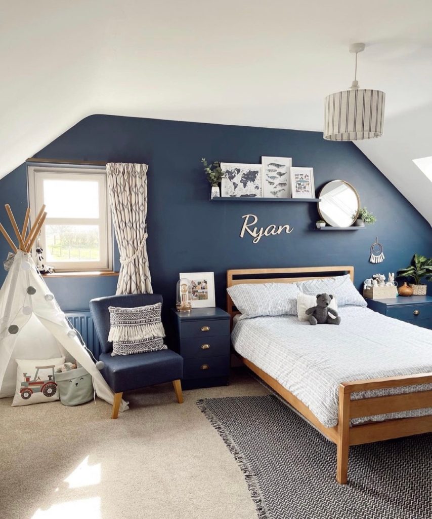 Blue bedroom idea for children 