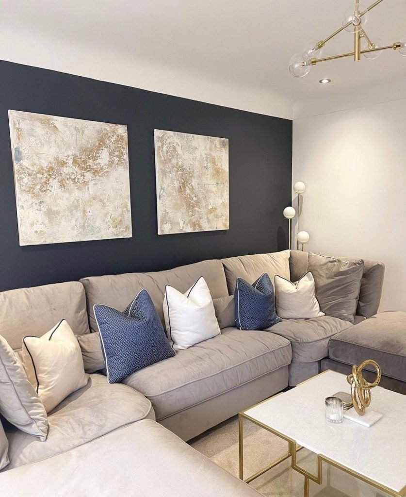 cozy blue and grey living room idea