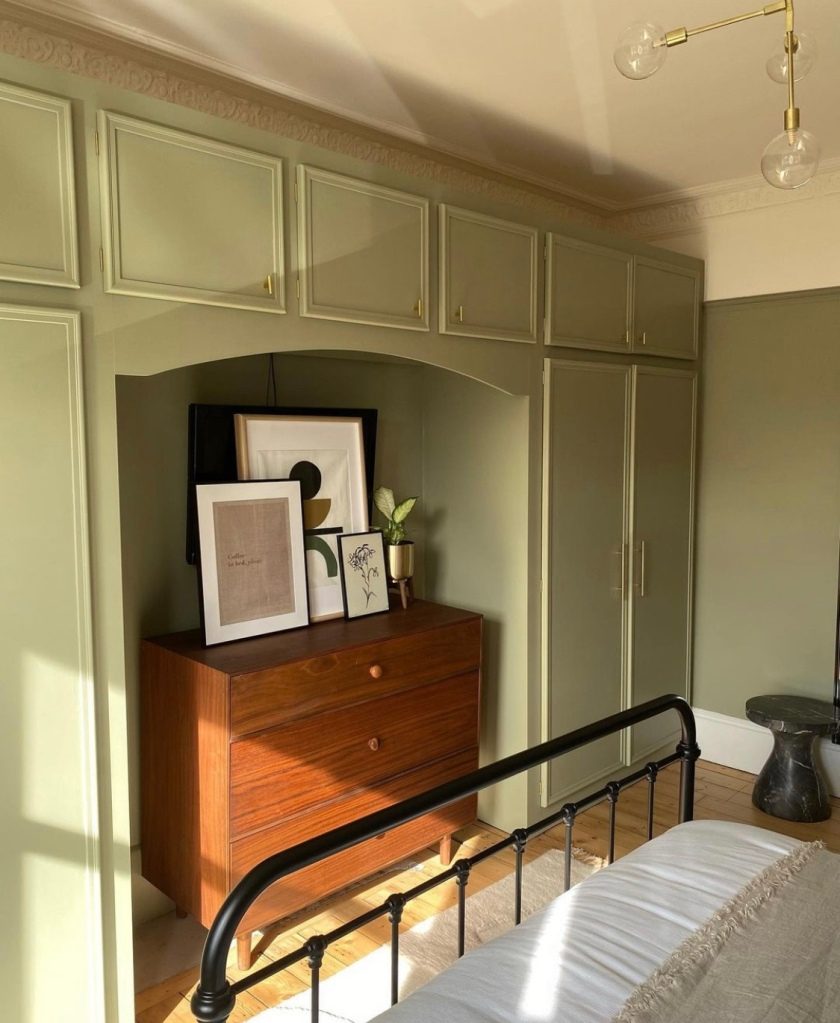 Vintage Victorian style built in wardrobes in the bedroom 
