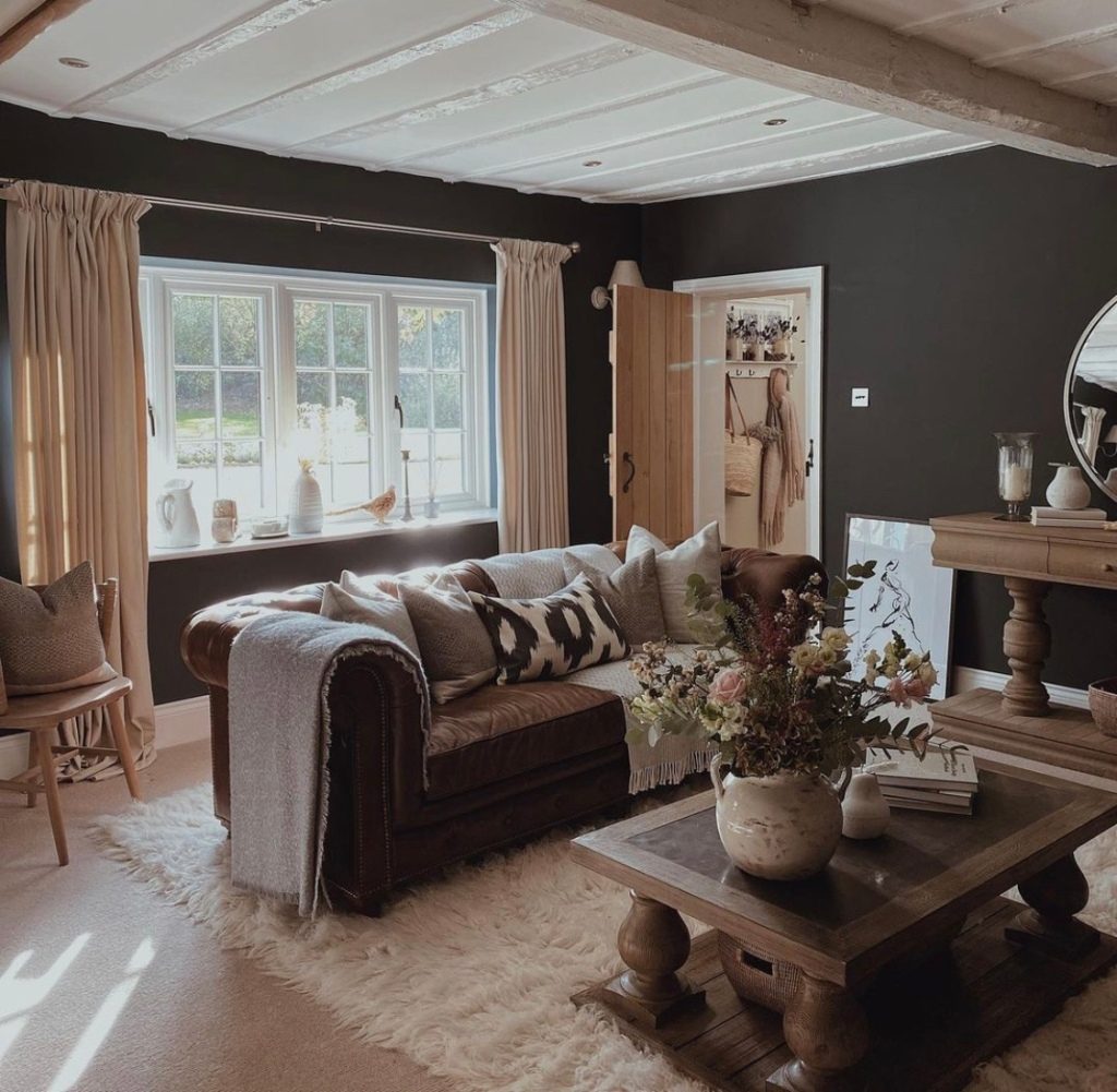 Mix dark and light colours into your space for a cozy cottage look 