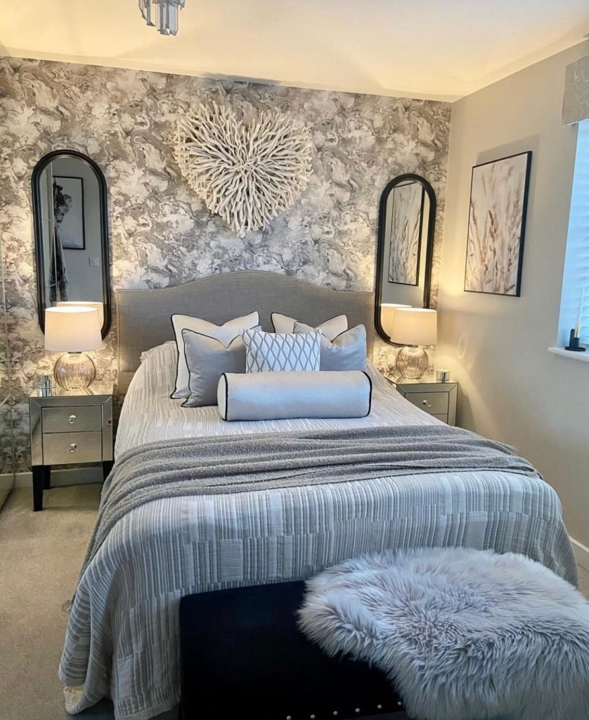 Wallpaper idea for grey bedroom