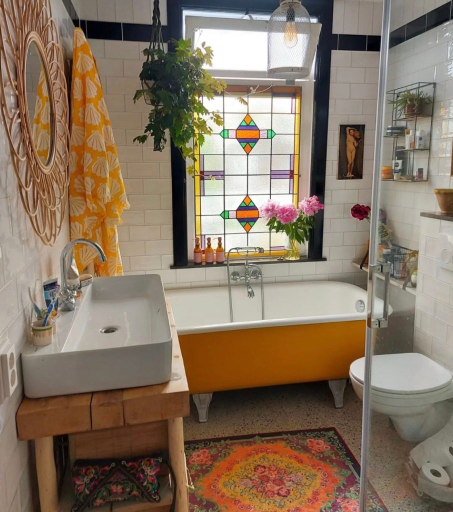 best maximalist decor ideas for your bathroom