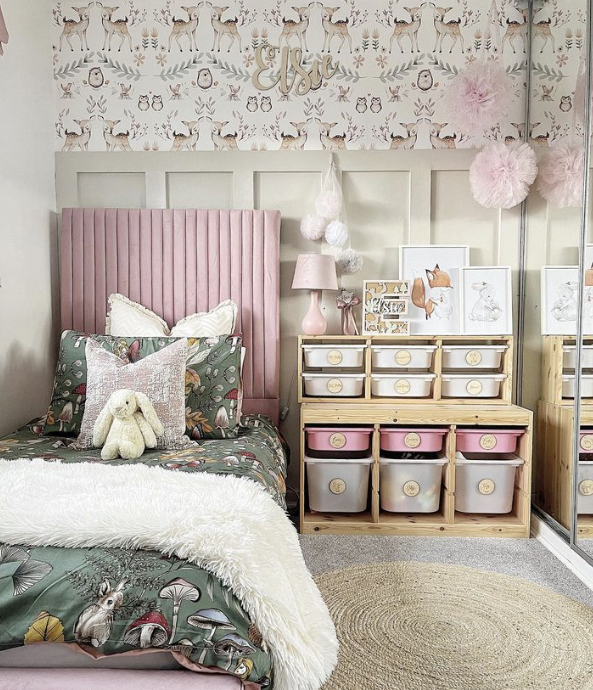 girls-bedroom-ideas-wall-panelling-in-a-girls-bedroom