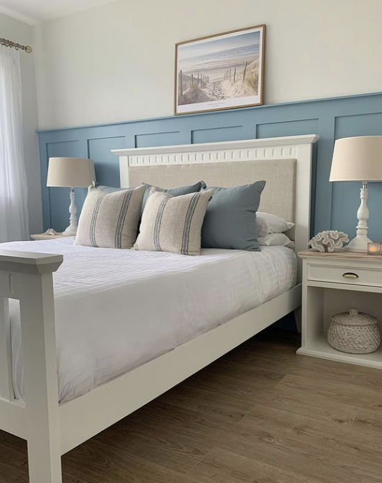 modern-bedroom-decor-ideas-coastal-blue-decor
