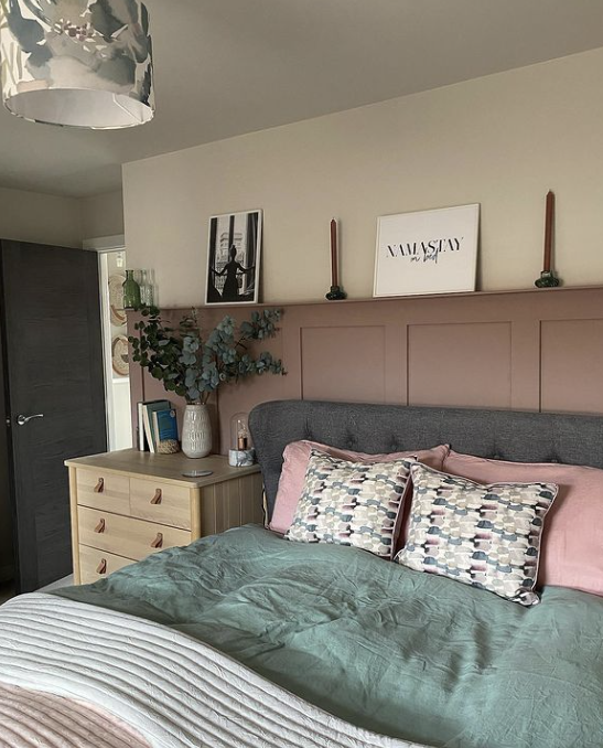 best-colours-to-paint-your-bedroom-to-promote-a-good-sleep-pink-bedroom