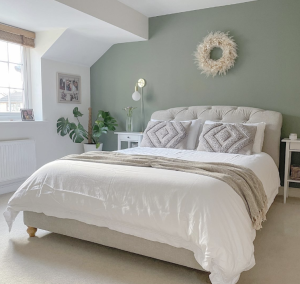 Modern Sage Green Bedroom Ideas: What Colours, Bedding & Decor To Use ...