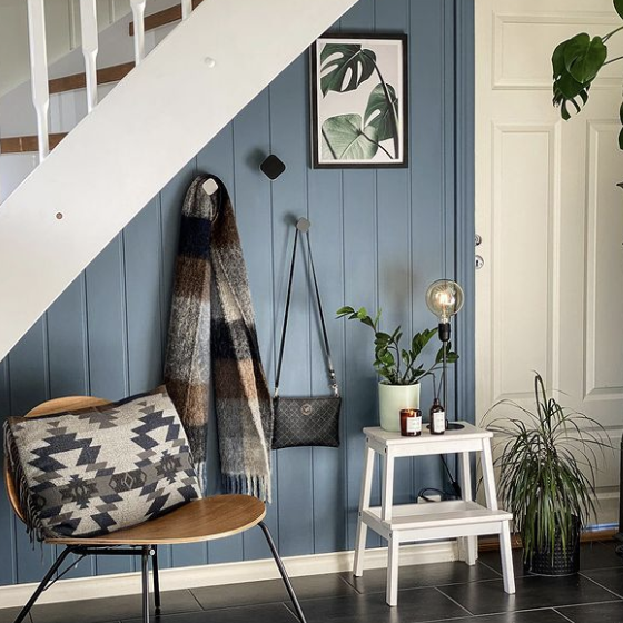 neutral-hallway-ideas-blue-hallway-6350667