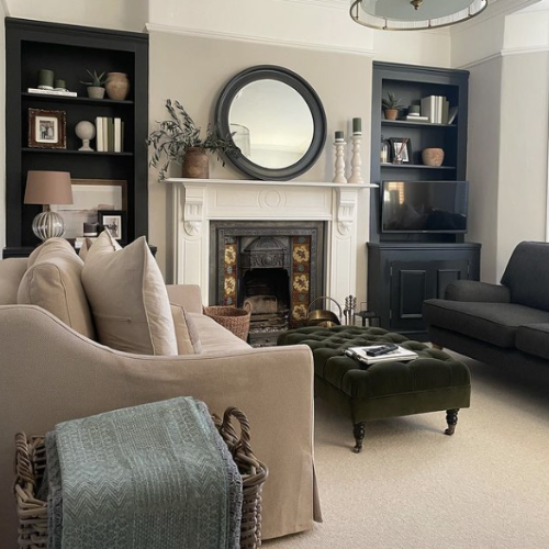 5 Expert Tips for Arranging Your Living Room Furniture with a Fireplace - Fireplace with two sofas either side