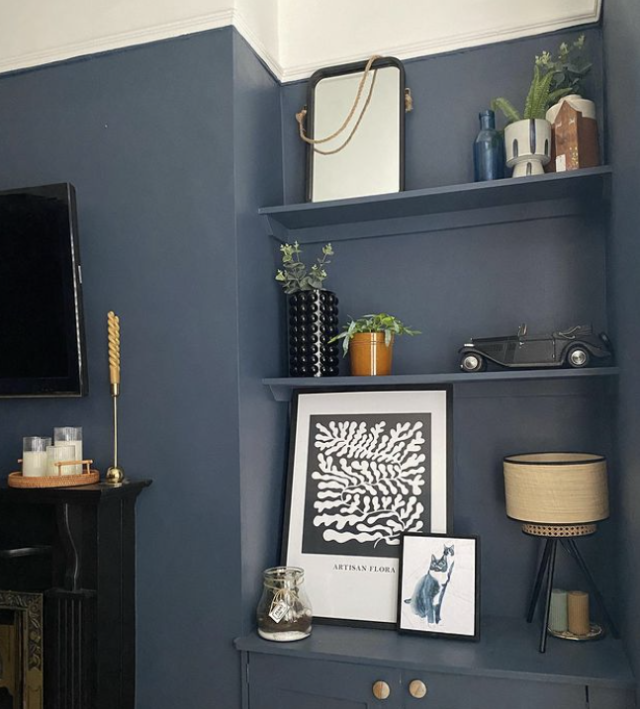 Maximize Your Living Room Space with These Stylish Alcove Shelving