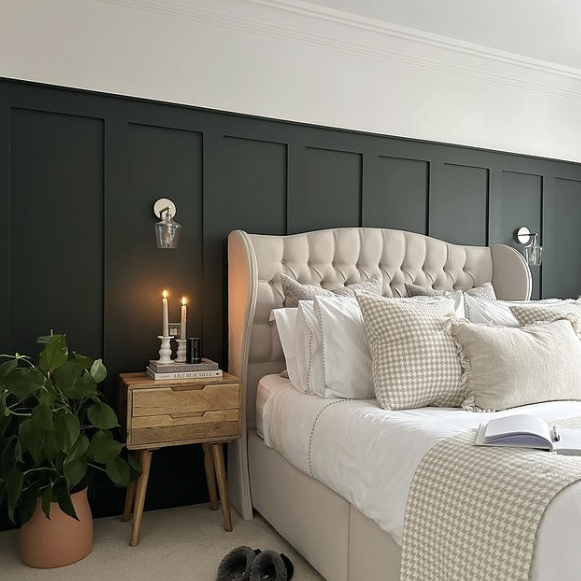 dark-green-bedroom-panelling-idea