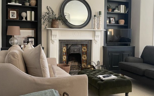 5 Expert Tips for Arranging Your Living Room Furniture with a Fireplace - Fireplace with two sofas either side