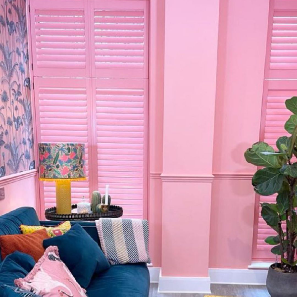Pink Living Room - Barbiecore interior trend