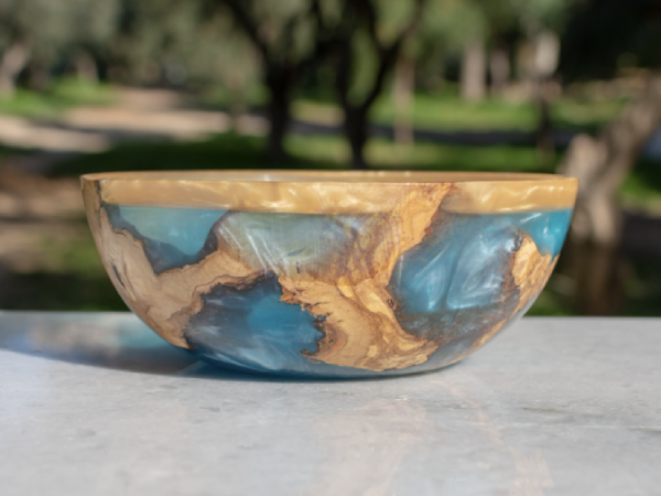 beautiful blue and gold resin salad bowl