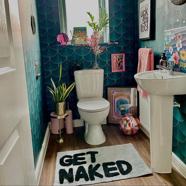 blue and pink toilet with eclectic features - quirky downstairs toilet ideas