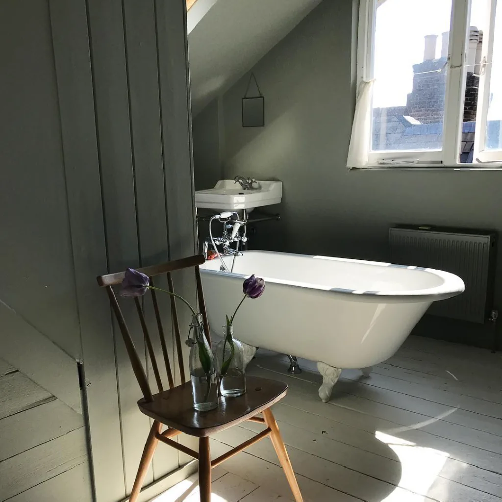 farrow and ball pigeon used in a bathroom