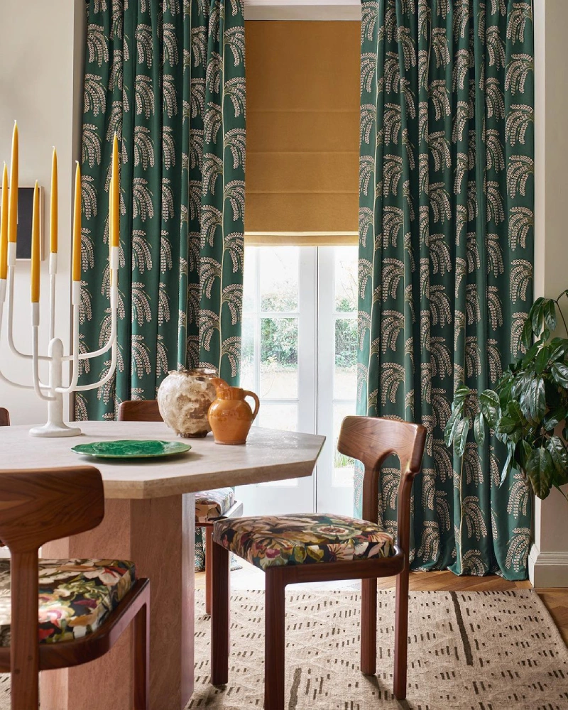 dining room decorating ideas with patterned curtains