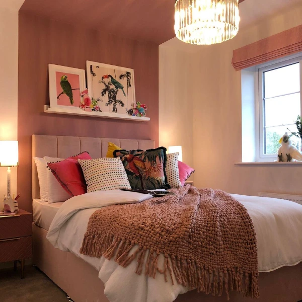 dusty pink bedroom idea