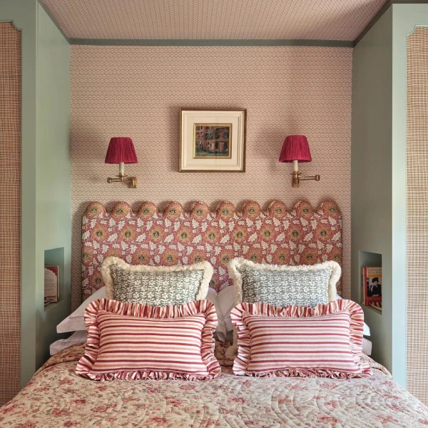 pink and green bedroom idea