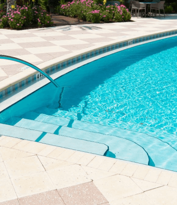 Vinyl Liner vs. Fiberglass Pools: Which Is Better? - Style Your Sanctuary