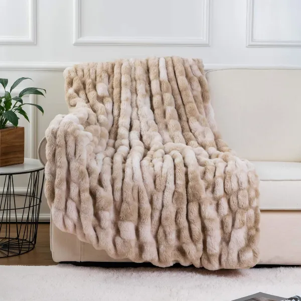 cozy home accessories - cozy sofa throw neutral home