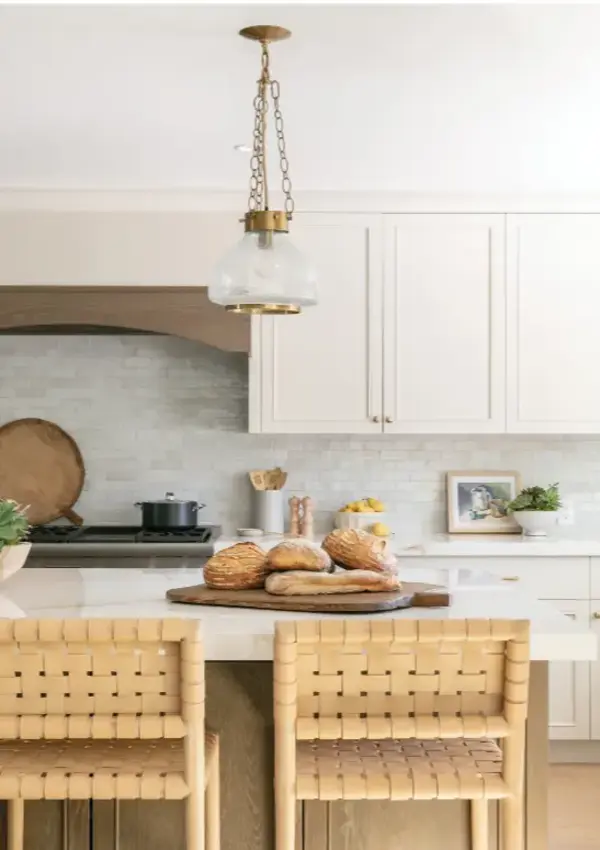 Luxurious White Marble Splashback