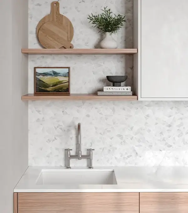 white and grey hnoed marble backsplash wall ideas for kitchen