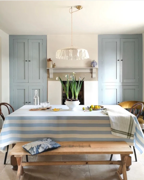 blue dining room idea